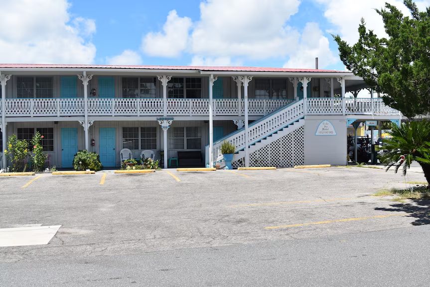 Cedar Key Inn