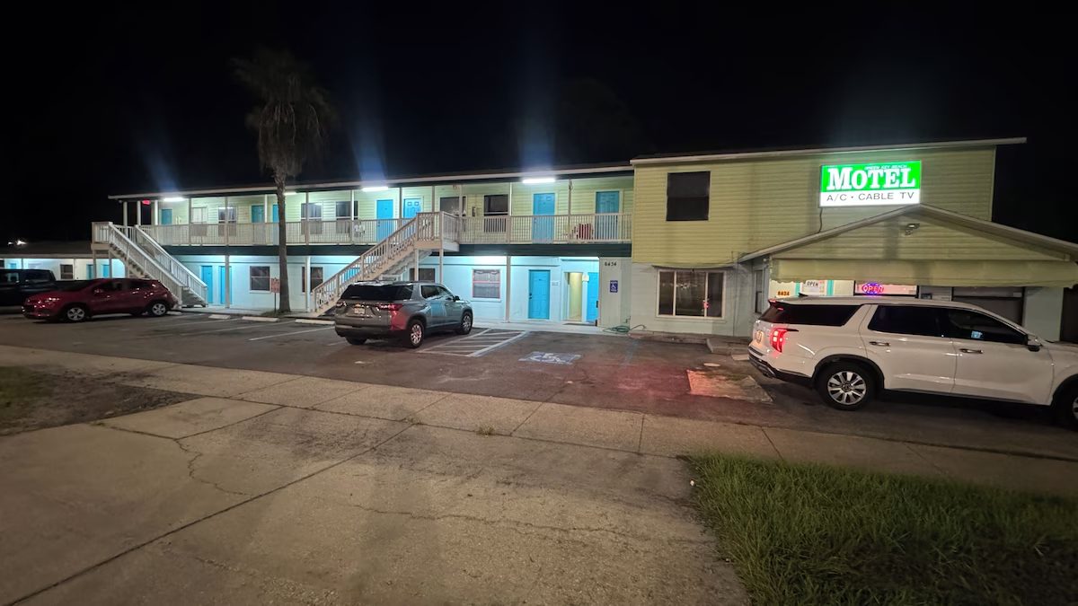 Treasure Sands Motel